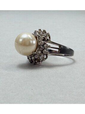 Vintage Faux Pearl Rhinestone Halo Ring Silver Tone Size 9